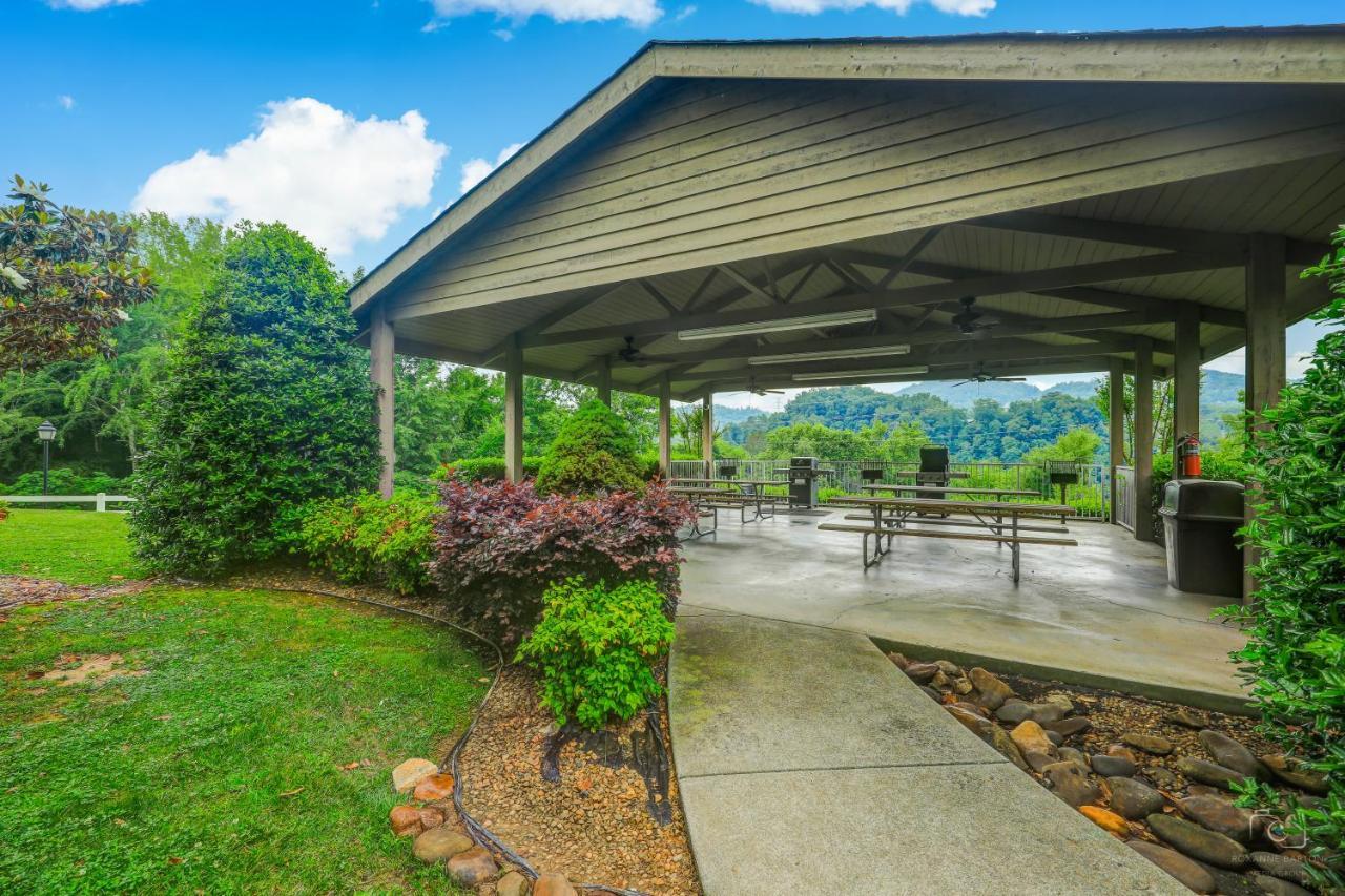 Ferienwohnung Livin It Up Whispering Pines 632 Pigeon Forge Exterior foto